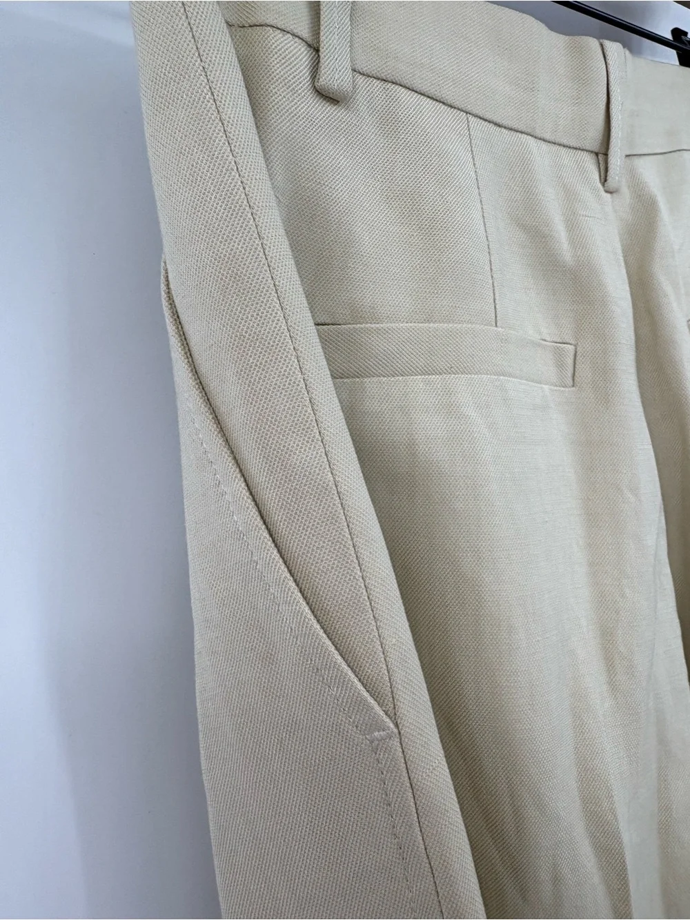 COS Relaxed Wide Leg Pleated Tailored Trousers Beige Size 4 NWT